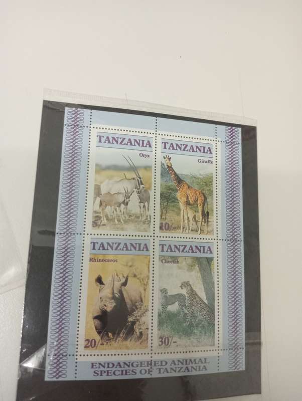 TANZANIA-LOVELY ANIMALS MINI SHEET UMM