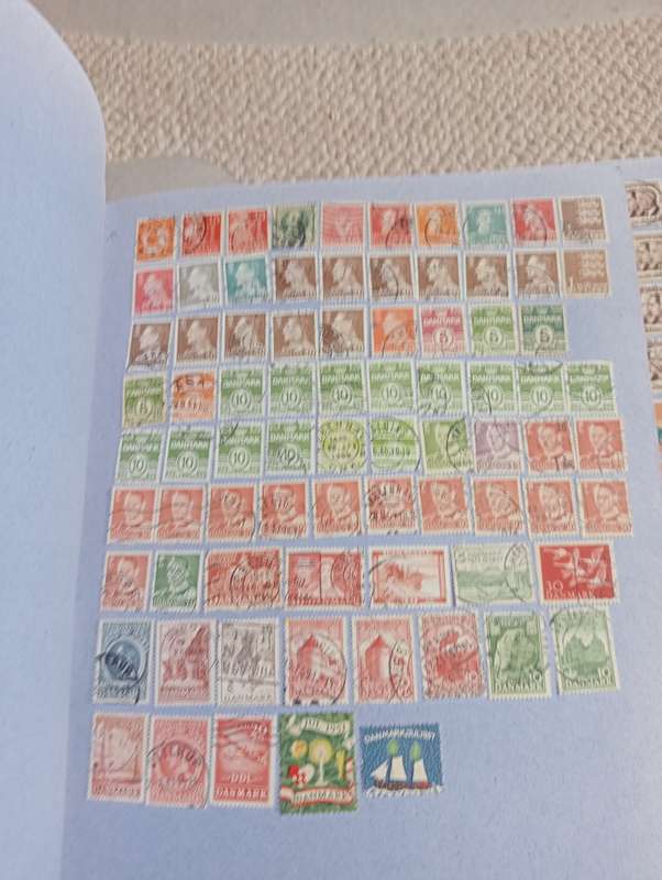 3 LARGE FILES FULL OF STAMPS 1000`S USEFUL LOTS SEE BELOW
