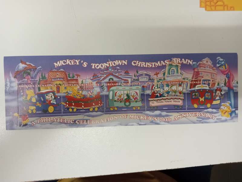 DISNEY-LOVELY MINI SHEETS AND FULL SHEETS ON AUCTION-ANY BUY NOW GETS FREE ITEM