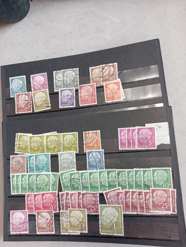 MASSIVE GOOD GERMANY,SAAR AND BERLIN COLLECTION IN CARD BOX WITH ALL THE STOCK CARDS-SEE BELOW