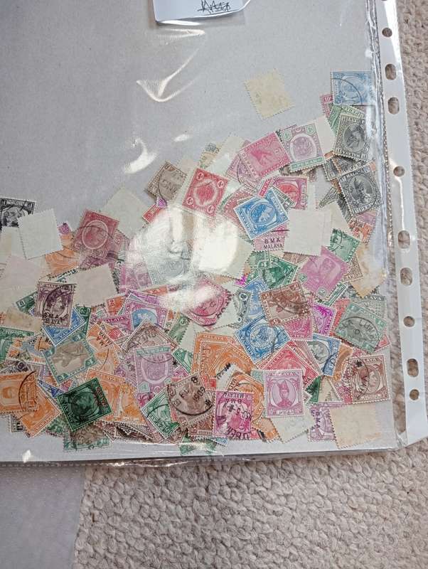 100`S OF SOME GOOD MALAYAN STATES-GREAT LOT TO FIND GEMS !!!