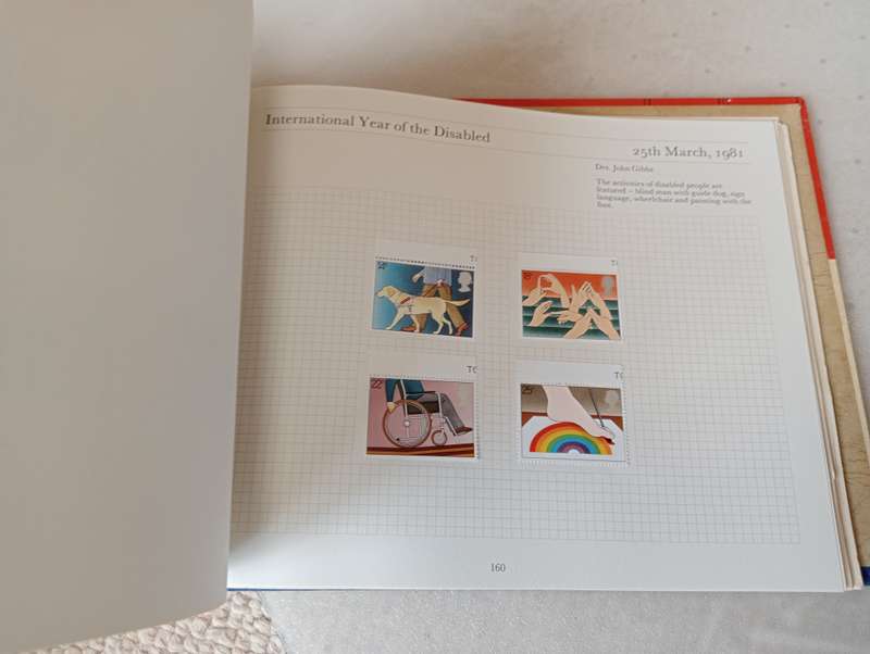 BEAUTIFUL 179 PAGE STANLEY GIBBONS ALBUM COMPLETE FOR MOST OF QEII WITH SOME PHOSPHORS-MUST VIEW