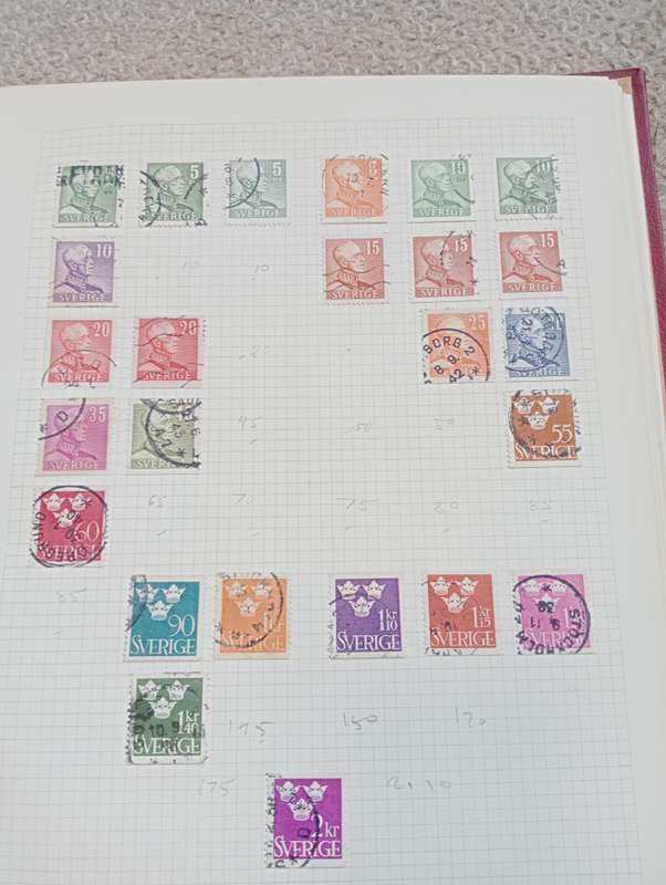 WORLD WIDE COLLECTION-MOSTLY VERY FINE USED-MANY MANY PAGES-NO ALL SHOWN