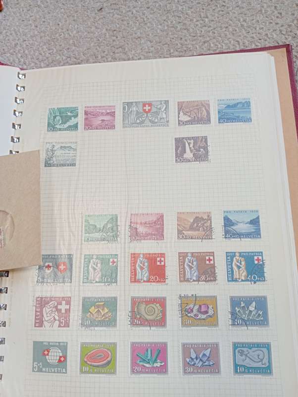 WORLD WIDE COLLECTION-MOSTLY VERY FINE USED-MANY MANY PAGES-NO ALL SHOWN