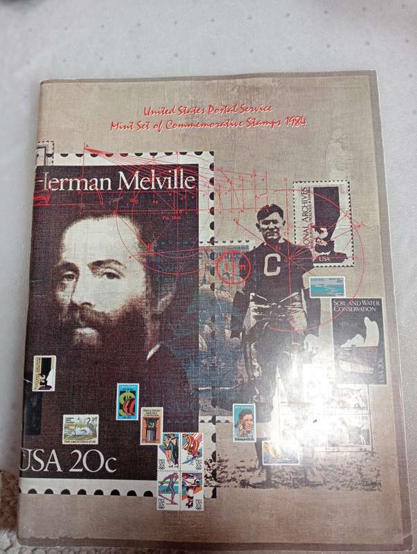 USA-1984 YEAR BOOK WITH MOST ISSUES INCLUDED