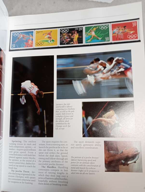 USA-1991 YEAR BOOK WITH MOST ISSUES INCLUDED-FULL SHEETS INCLUDED WHICH ARE SCARCE