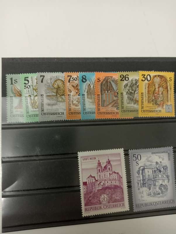 AUSTRIA-EXPENSIVE UMM MODERN   LOTS  48 POUNDS OR R1150.00