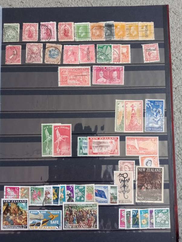 ENORMOUS COLLECTION IN STOCK BOOK EARLY AUST.N.ZEALAND AND OTHERS 100`S SEE BELOW