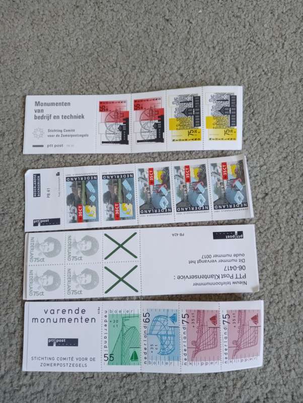 SCARCE LOT OF MODERN BOOKLETS ALL INTACT !! BUY NOW GETS A  FREE BOOKLET