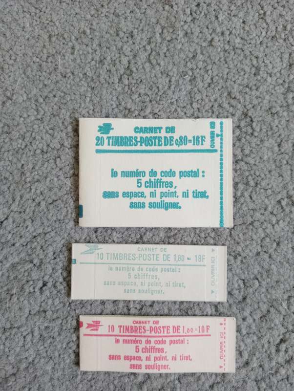 SCARCE LOT OF MODERN BOOKLETS ALL INTACT & SEALED !! BUY NOW GETS A  FREE BOOKLET