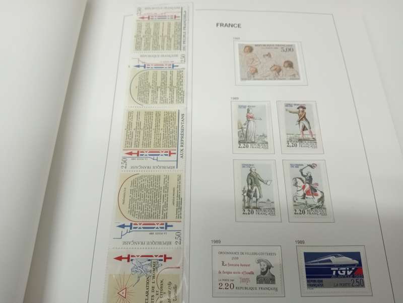FRANCE-POST OFFICE FRESH 99% COMPLETE 1989-1991 ALL ON PRE-PRINTED PAGES   350 POUNDS   PLUS PLUS