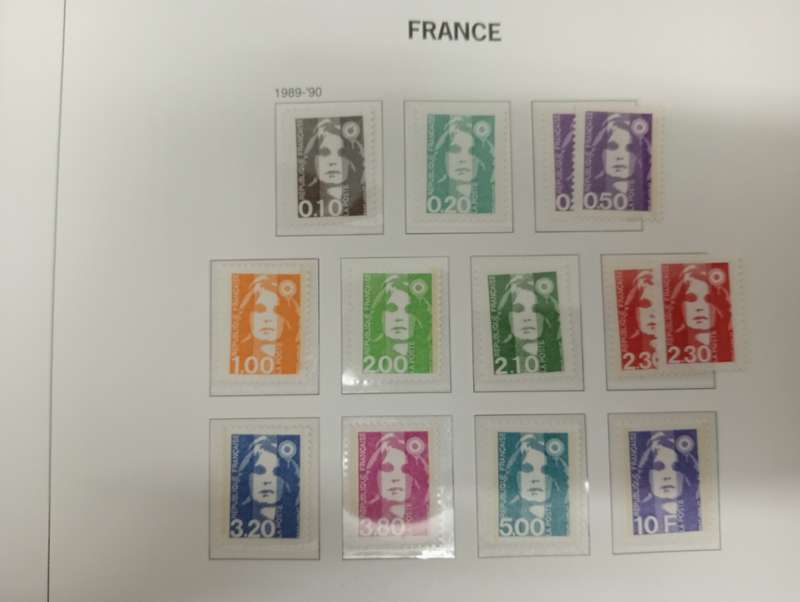 FRANCE-POST OFFICE FRESH 99% COMPLETE 1989-1991 ALL ON PRE-PRINTED PAGES   350 POUNDS   PLUS PLUS