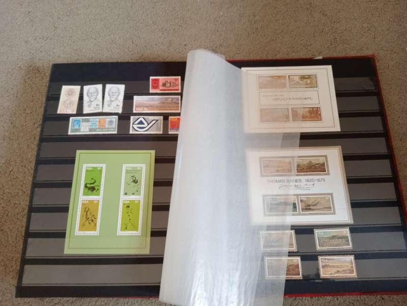 GOOD CONDITION STOCK BOOKS BONANZA TODAY-MUST SEE CONTENTS BELOW !!! SEE OTHER LOTS
