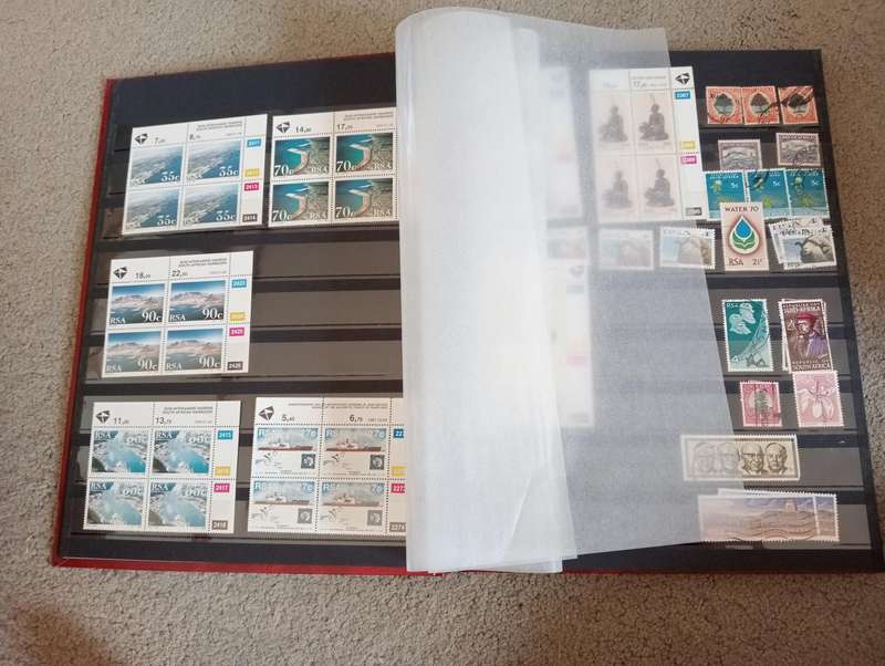 GOOD CONDITION STOCK BOOKS BONANZA TODAY-MUST SEE CONTENTS BELOW !!! SEE OTHER LOTS