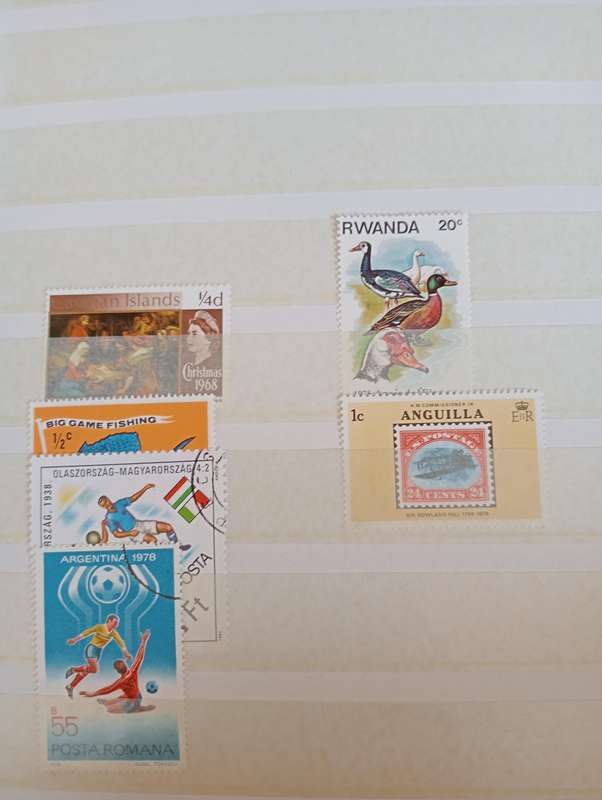 GOOD CONDITION STOCK BOOKS BONANZA TODAY-MUST SEE CONTENTS BELOW !!! SEE OTHER LOTS