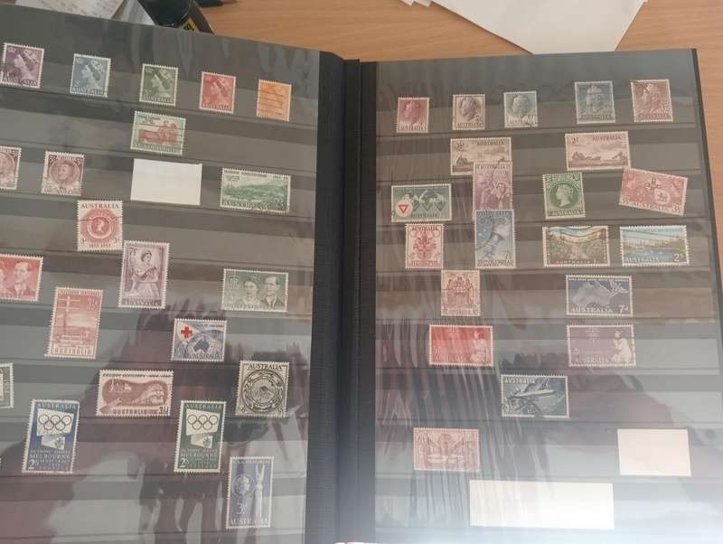 AUSTRALIA-CLEAN STOCK BOOK WITH GOOD EARLY HEADS ETC-SEE BELOW-NOT ALL SHOWN !!