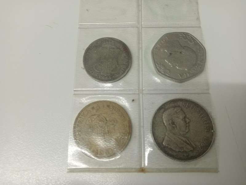20 COINS-SOME SILVER 1967 R1 ETC MANY CLEAN { UNC ? } 10c ETC