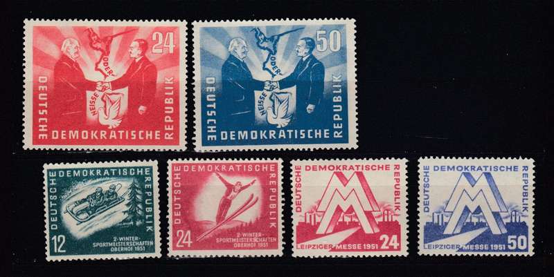 DDR-SCARCE VFM-TOP SET UMM REST H.R.  R3250.00