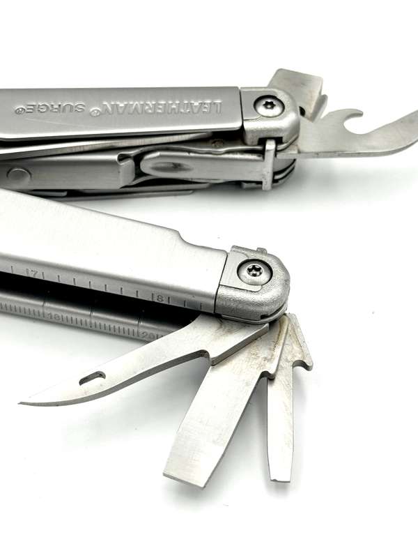 Leatherman Surge