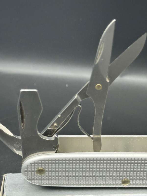 Victorinox Farmer X Alox Silver 93mm