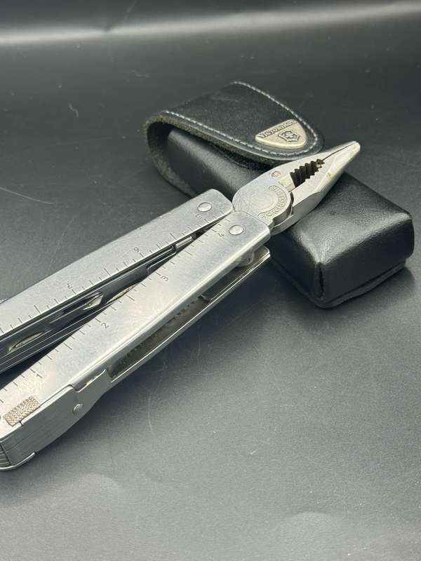 Victorinox Swiss Multitool