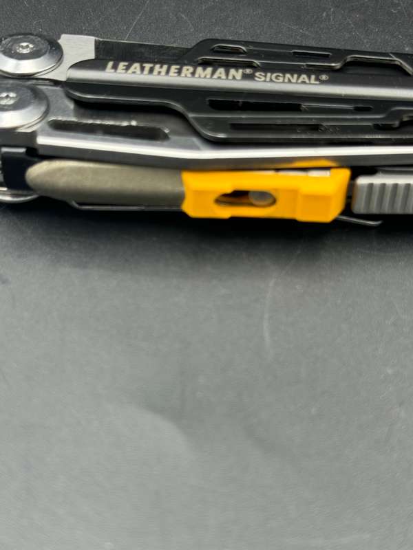 Leatherman Signal