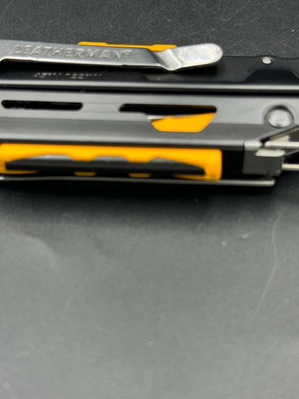 Leatherman Signal