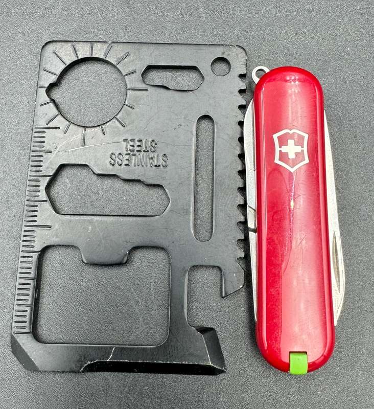 Victorinox Classic Colours Red 58mm