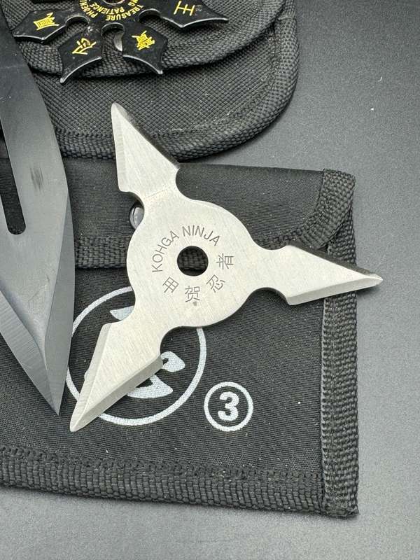 Smith and Wesson Throwing Knives
