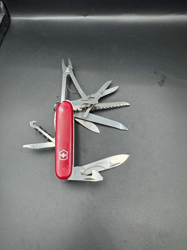 Victorinox Handyman Red 91mm