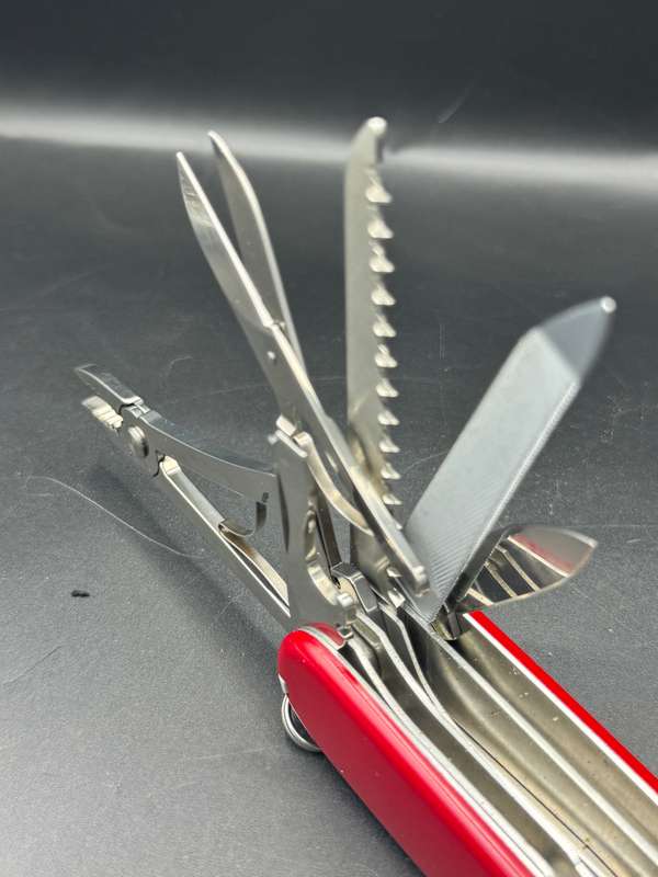 Victorinox Handyman Red 91mm