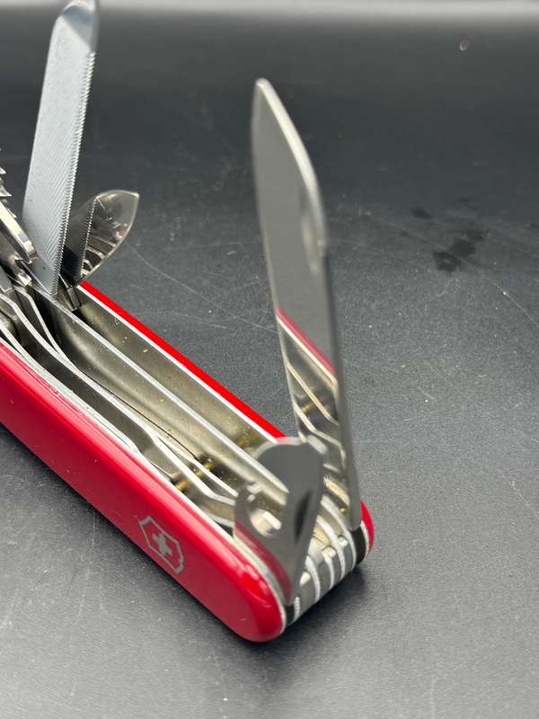 Victorinox Handyman Red 91mm