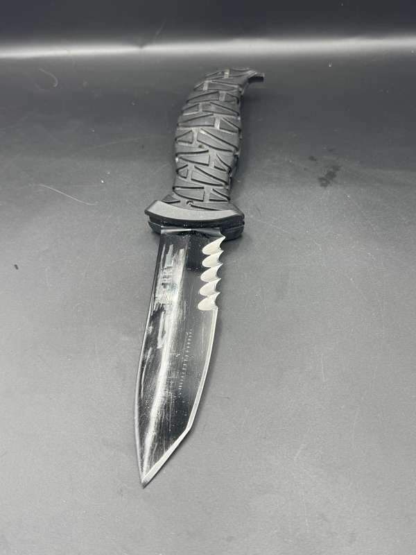 CRKT Ultima 2125KV  out of production.