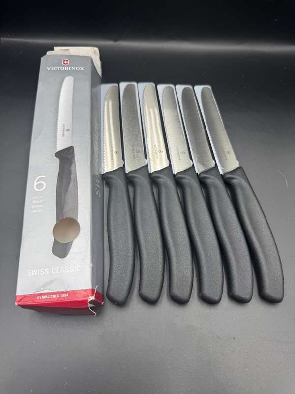Victorinox Swiss Classic 6 Piece Steak Knife Set - Serrated Round