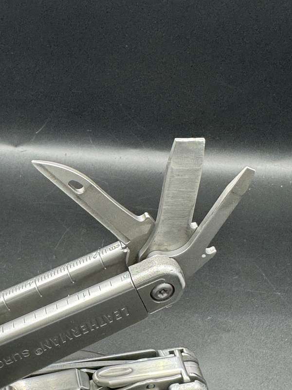 Leatherman Surge
