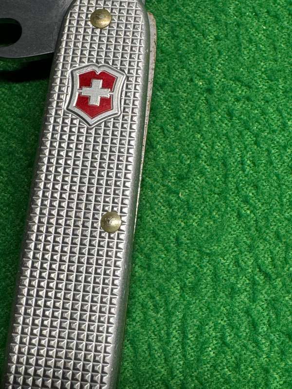 Victorinox Pioneer Alox