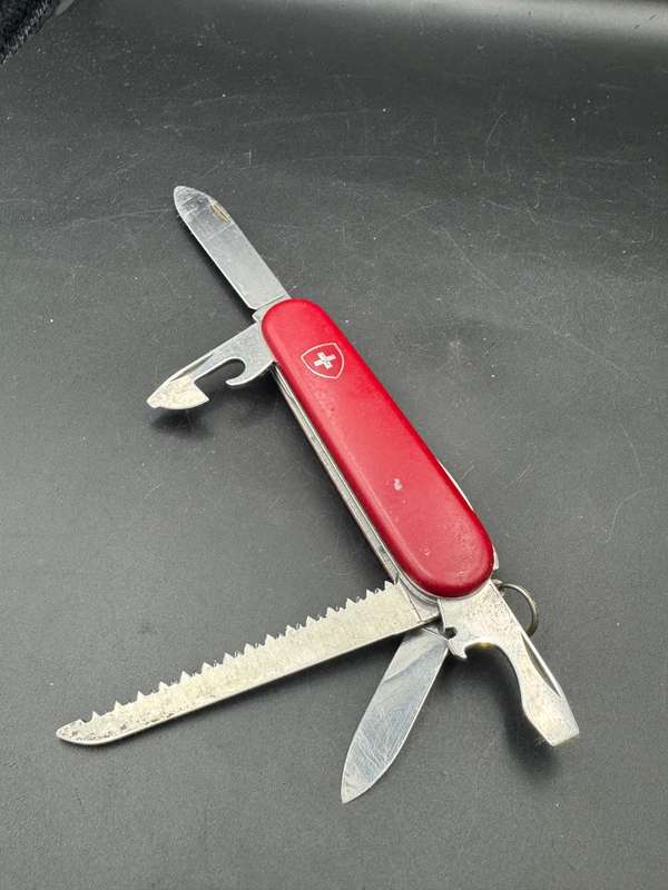 Victorinox Old Cross Trio