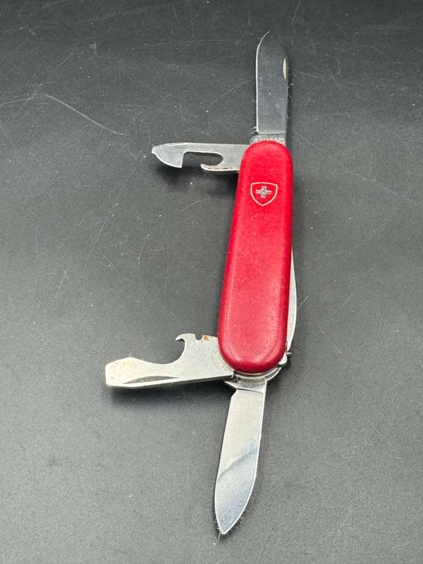 Victorinox Old Cross Trio