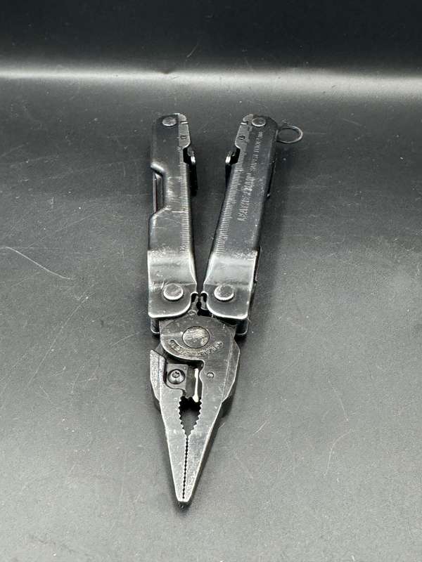 Leatherman Supertool 300 Black Oxide