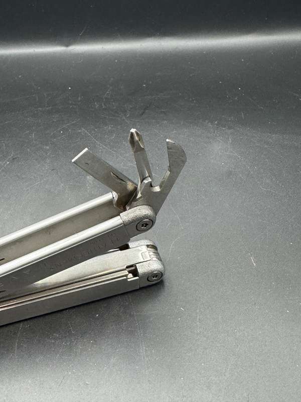 Leatherman Wave 1st Gen (0601 and 0501 Date Stamp)