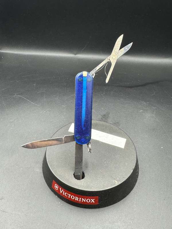 Victorinox Classic SD