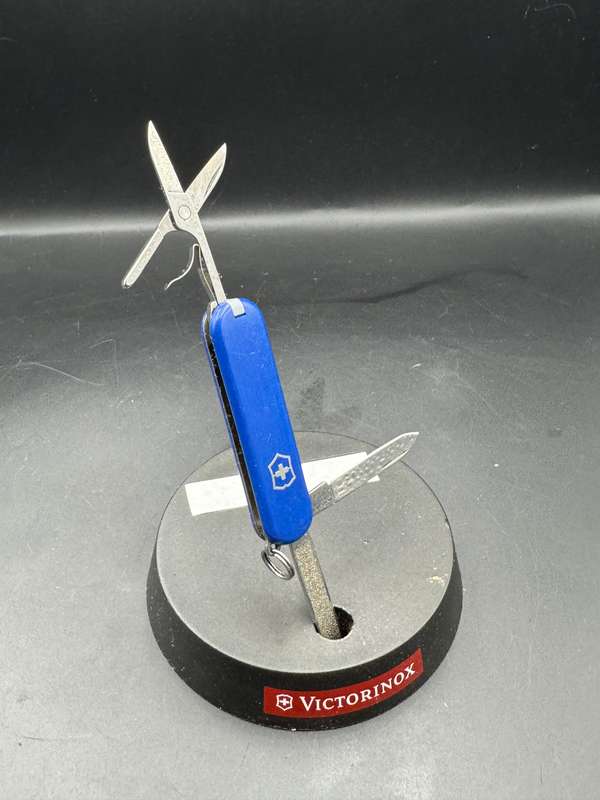 Victorinox Classic SD