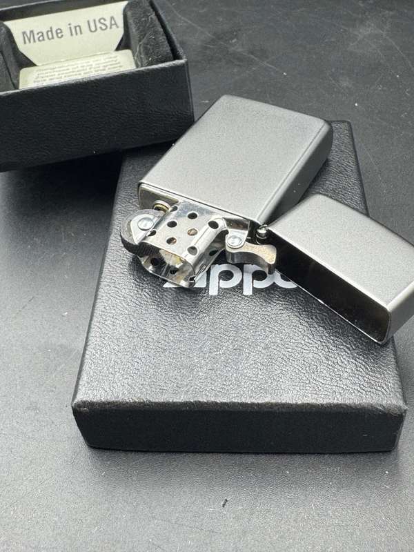 Zippo Slim Satin Chrome