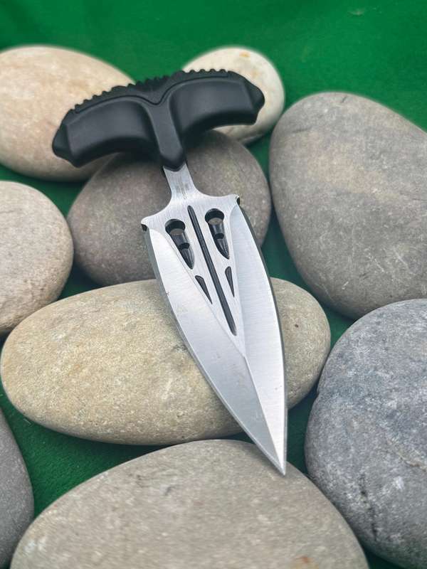 United Cutlery Honshu Large Covert Defense Push Dagger