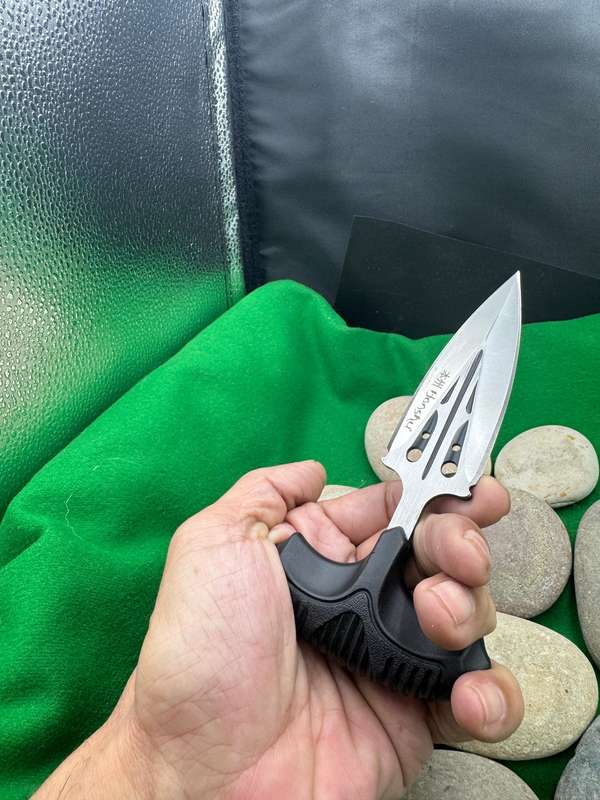 United Cutlery Honshu Large Covert Defense Push Dagger