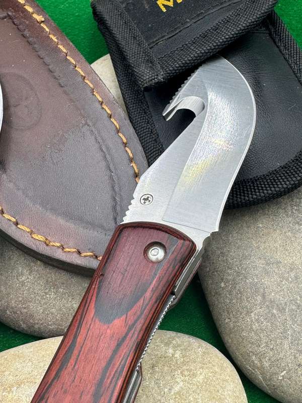MUELA KNIVES SPAIN. BISONTE 11R KNIFE. + Folding Gut HOOK