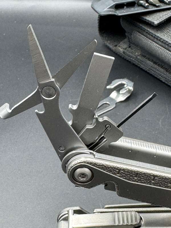 Leatherman Charge+ Titanium
