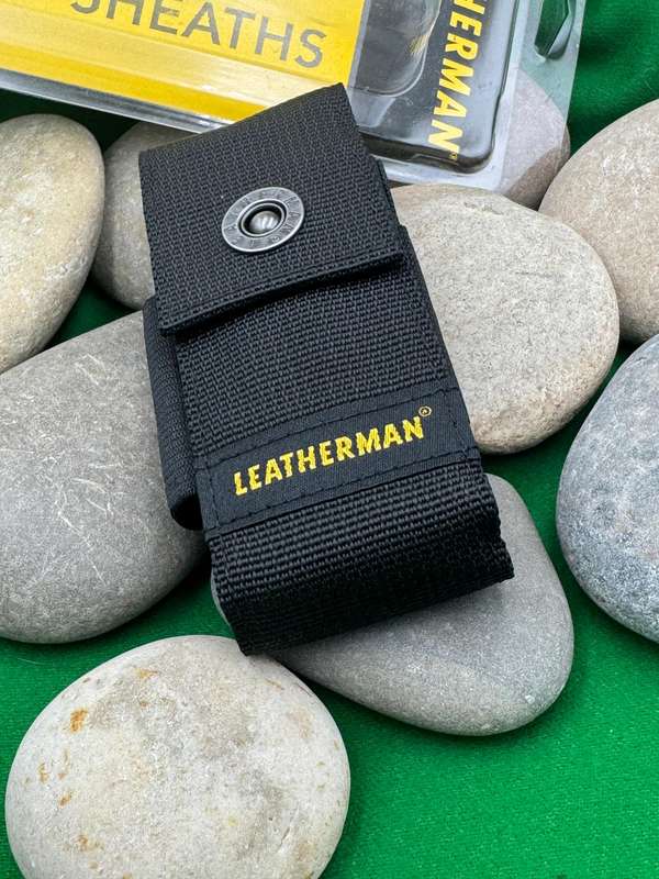 Leatherman Pouch  Large 4 Pocket Nylon