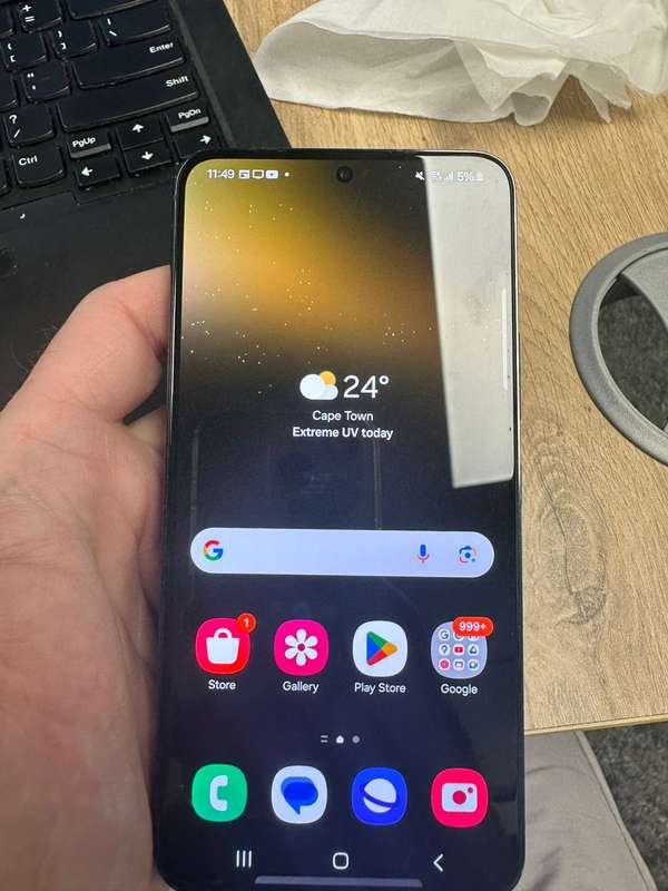 SAMSUNG S22