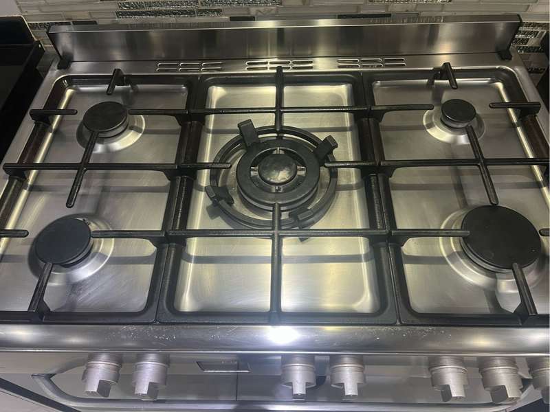 Samsung 90cm Gas Stove